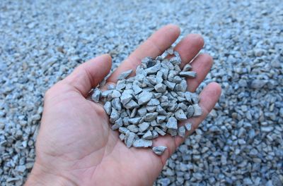 gravel delivery and spreading